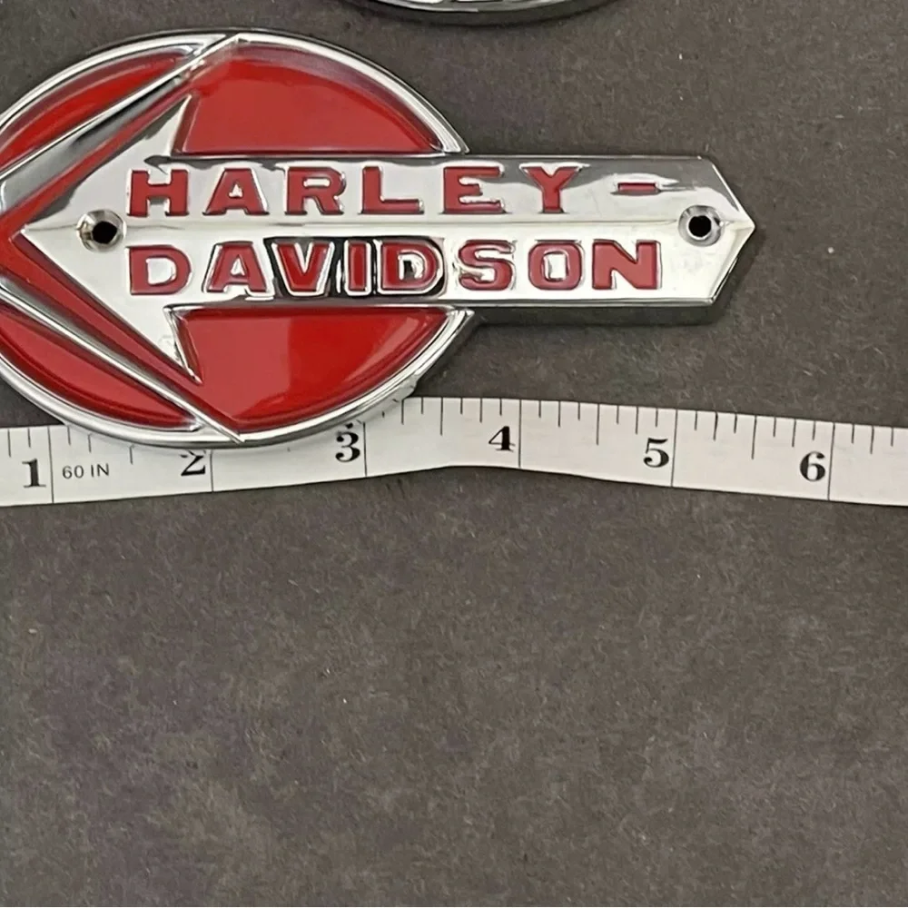 Harley Davidson 1959-1960 gas tank, nameplates, red 5.5 inches..